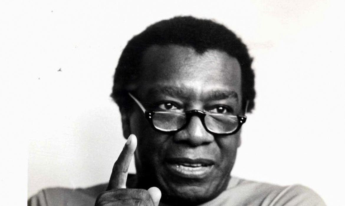Fliaraxá 2026 homenageia Milton Santos e debate identidade e literatura em Araxá