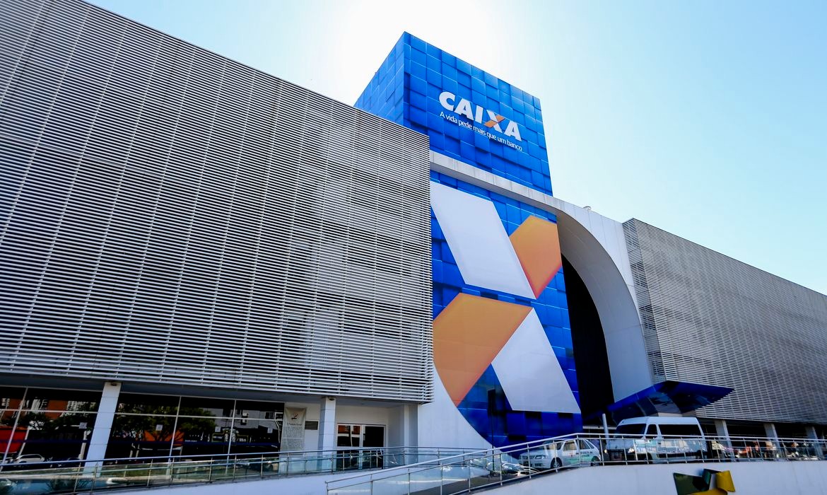 Abono salarial 2026: Caixa e BB liberam pagamento para nascidos em maio e junho