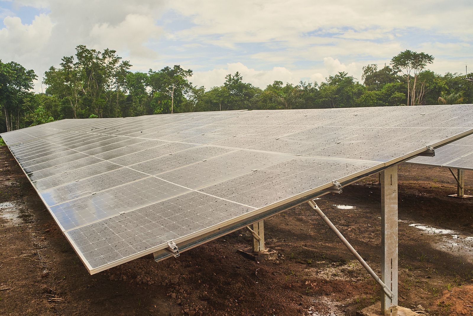 Energia solar transforma comunidade indígena no Amazonas
