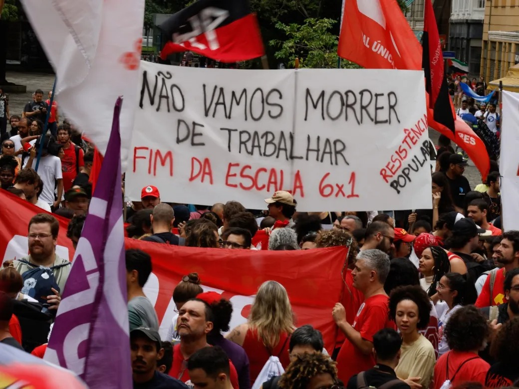 Fim da escala 6x1 avança com jornada de 40 horas
