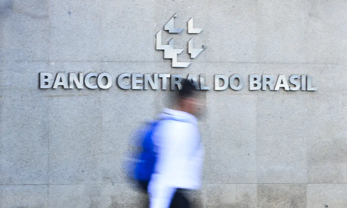 Focus traz novas projeções para economia brasileira