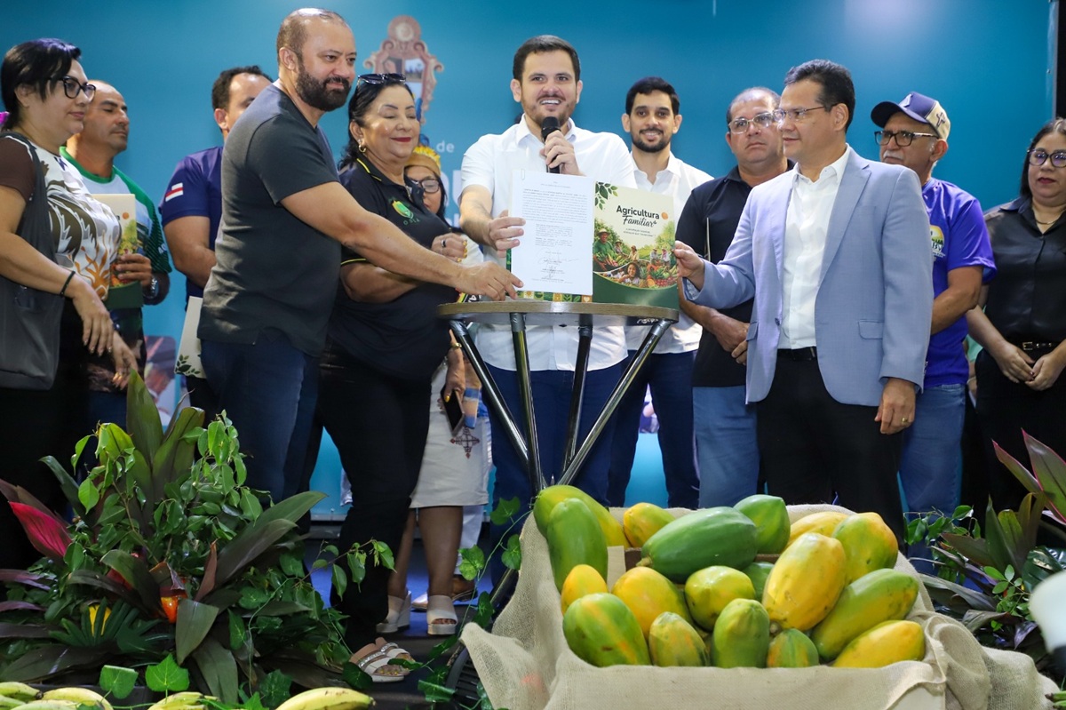 Merenda escolar beneficia milhares de alunos